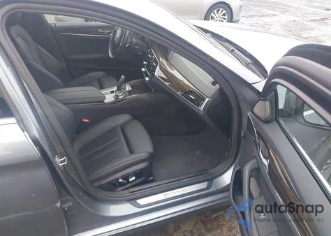 2019 BMW 530E xDrive Iperformance from USA, damaged, VIN WBAJB1C5XKB377127